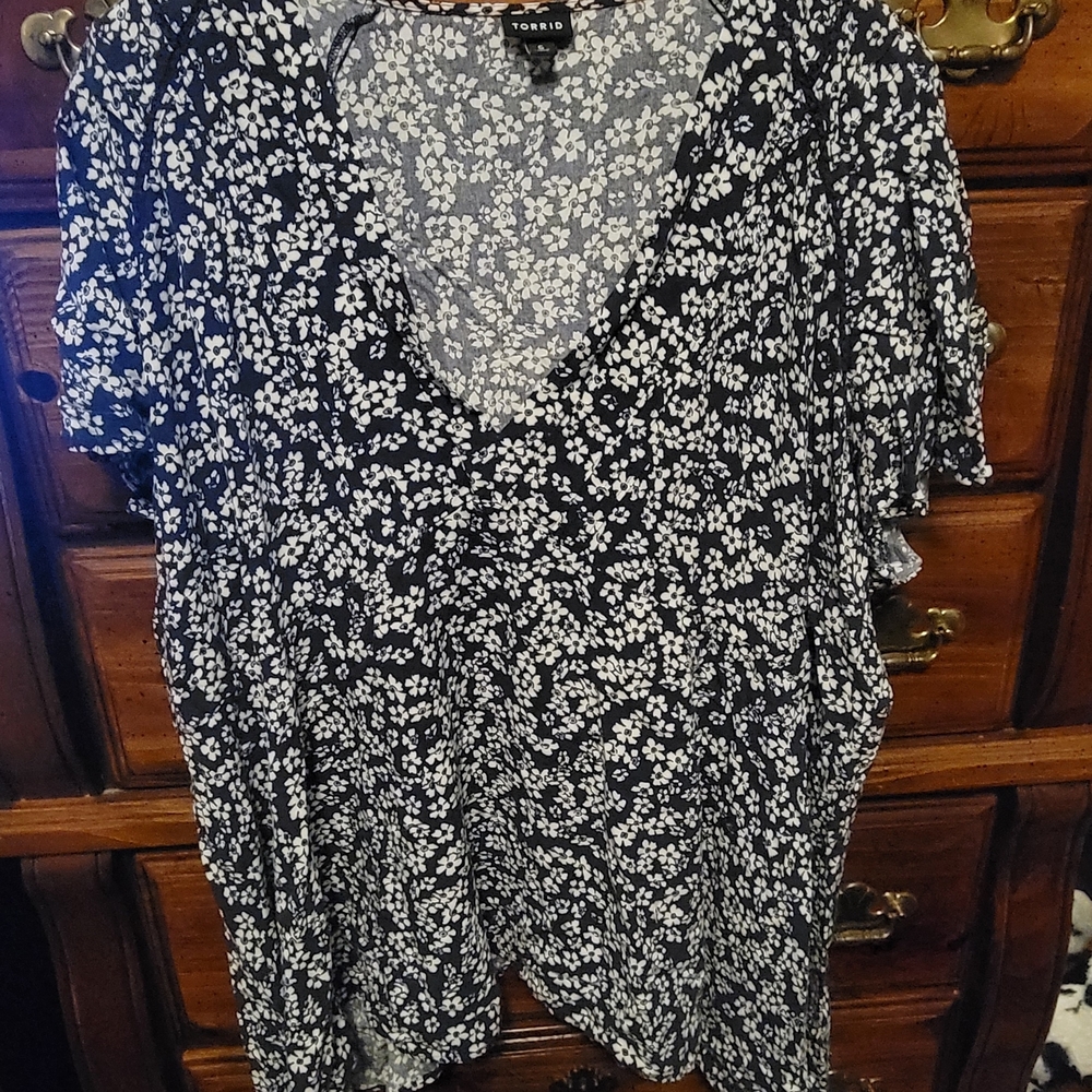 Torrid Navy Blue and White Floral Blouse